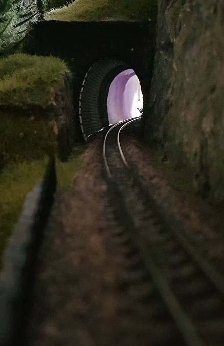 Dunkler Tunnel ?